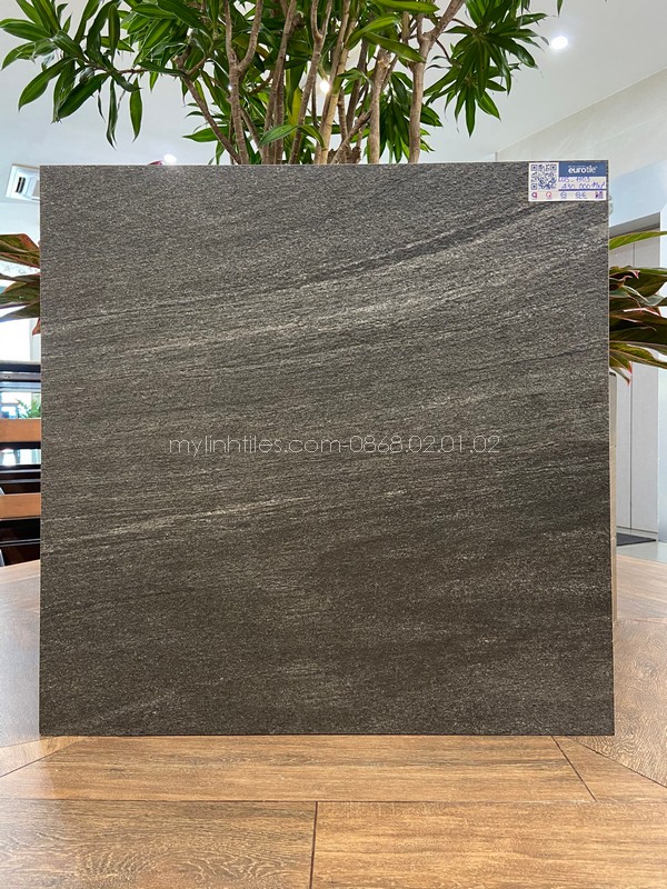 Gạch Eurotile 60x60 vân đá nhám sần màu ghi xám cao cấp và đơn giản