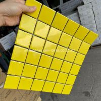 Gạch mosaic màu vàng