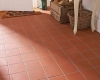 Những mẫu sân vườn được lát bằng gạch gốm đỏ 